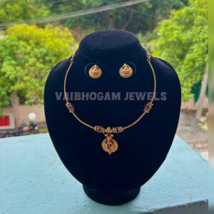 Home necklace vjn1634