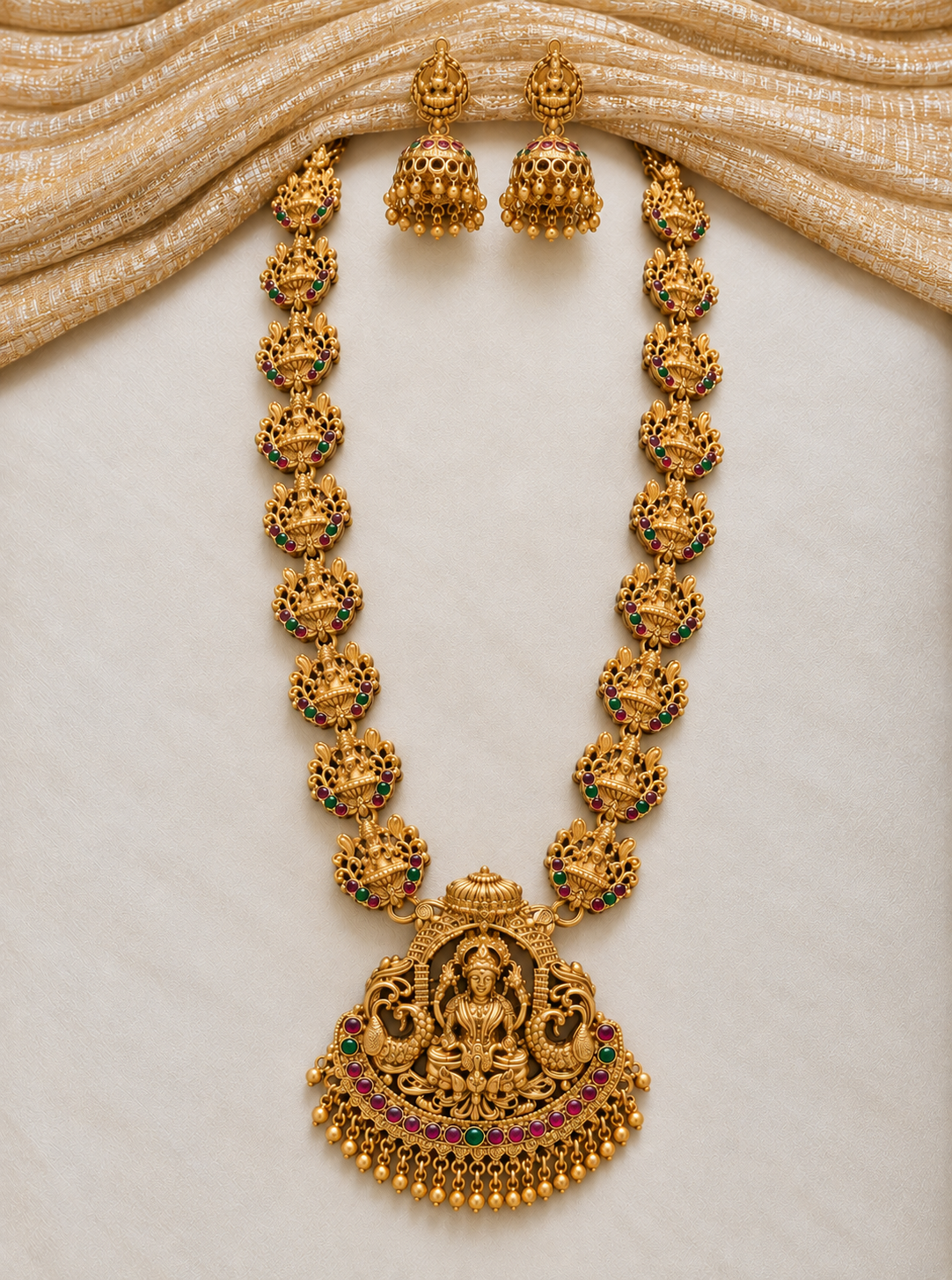 traditional south indian temple gold jewellery set traditional south indian temple gold jewellery set